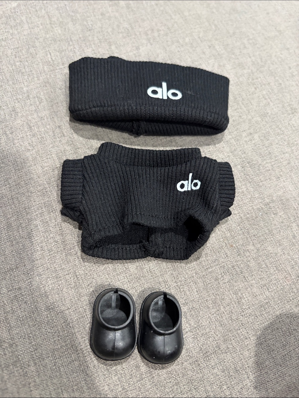 Labubu or Small Doll ALO Black Outfit